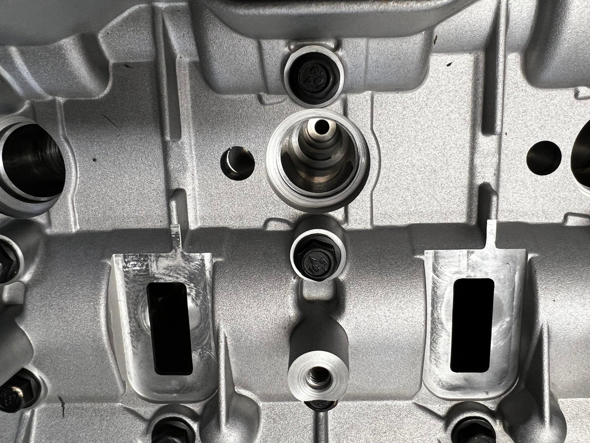 Vauxhall Vivaro Renault Trafic Primastar 2.0 CDTi M9R Diesel Cylinder Head