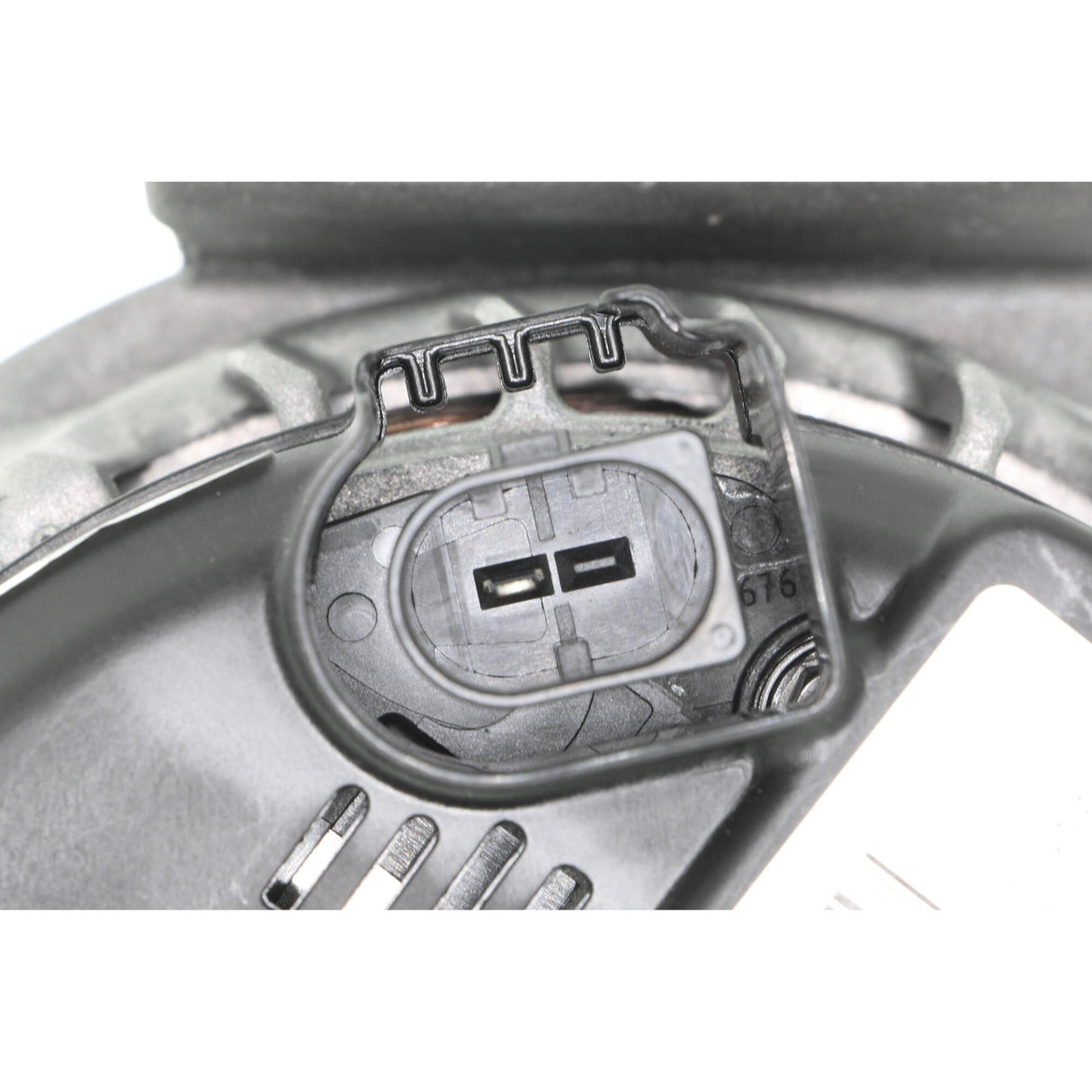 MERCEDES-BENZ Alternator  - VEMO V30-13-50006