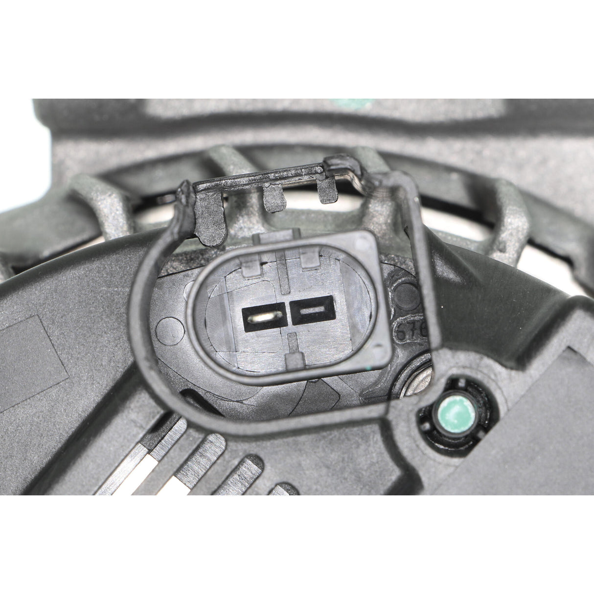 MERCEDES-BENZ Alternator  - VEMO V30-13-50022