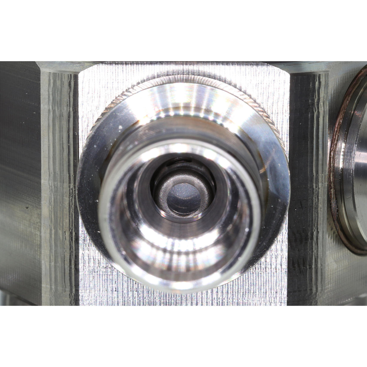 MERCEDES-BENZ High Pressure Pump  - VEMO V30-25-0007