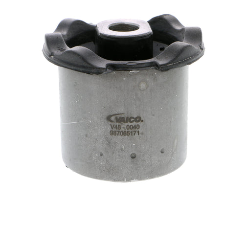 LAND ROVER Mounting, control/trailing arm  - VAICO V48-0040