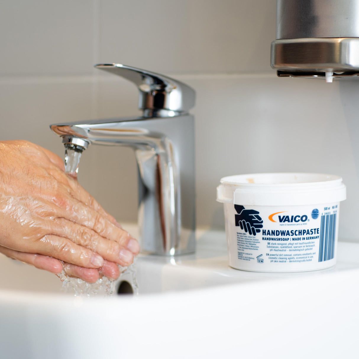 UNIVERSAL Hand Cleaners  - VAICO V60-1000