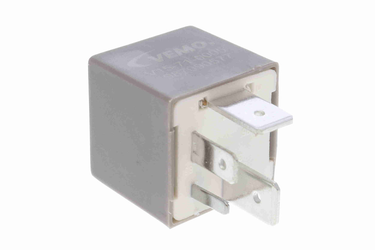 Relay, fuel pump - V15-71-0005
