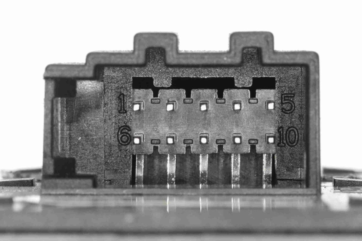 Actuator, seat adjustment - V10-73-0456