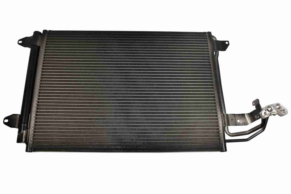 Condenser, air conditioning - V15-62-1017