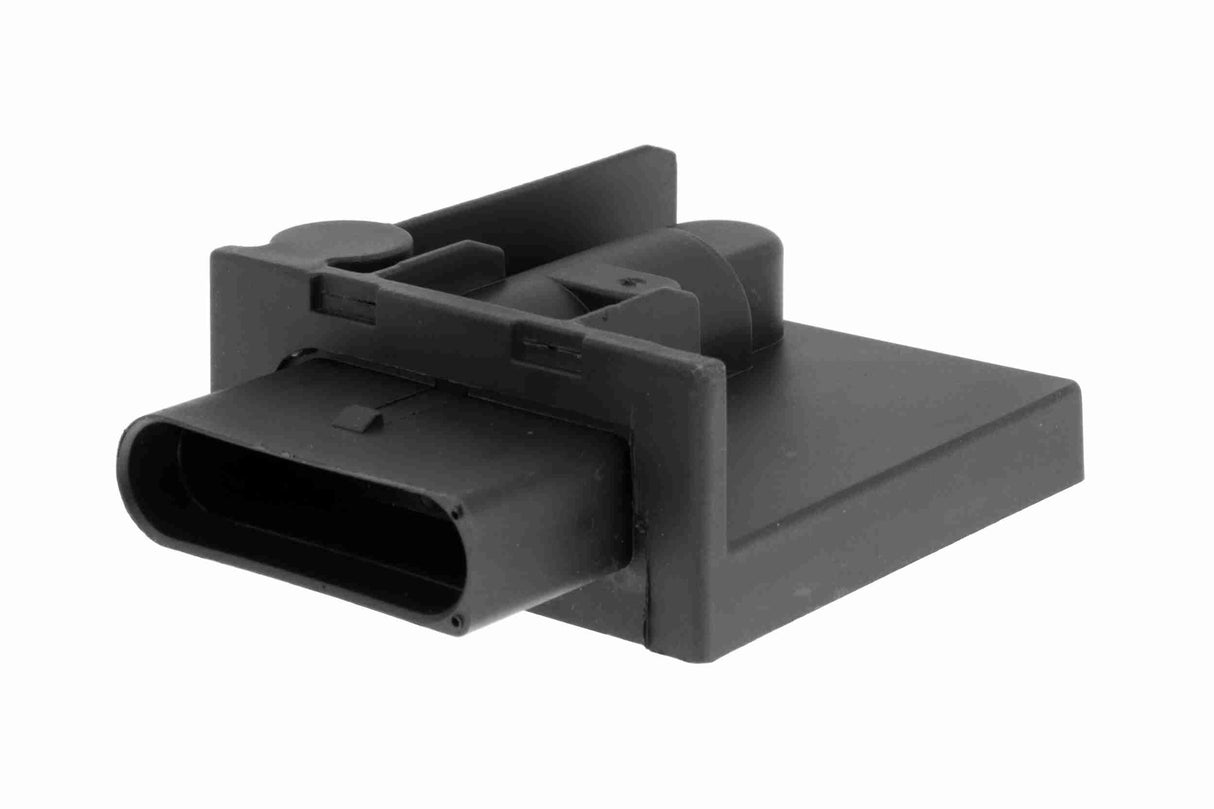 Relay, fuel pump - V15-71-0082