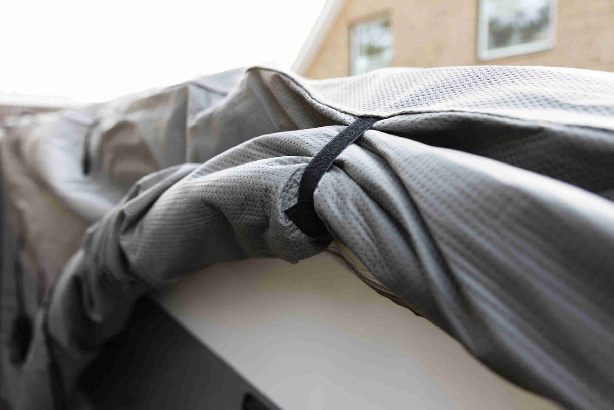 Caravan protective cover - V98-68012
