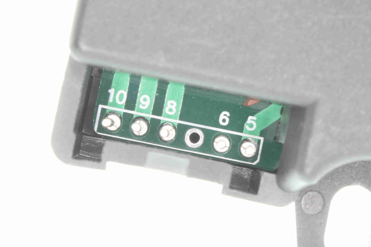 Actuator, blending flap - V25-77-0044