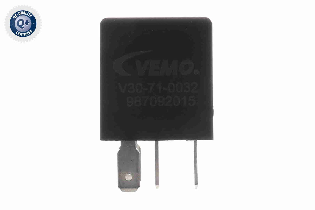 Relay, fuel pump - V30-71-0032