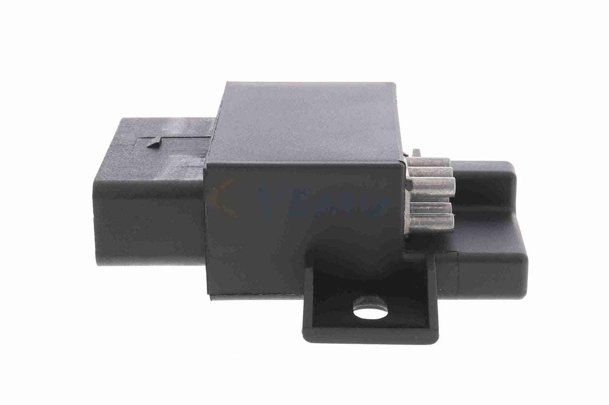 Relay, fuel pump - V15-71-0079