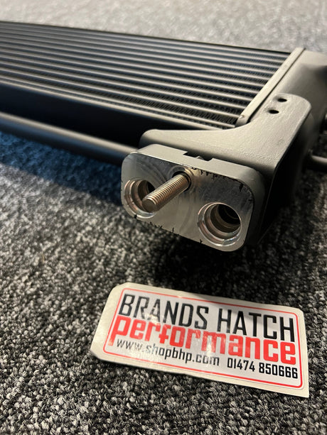 BMW 5 Series M5 E60 E61 6 Series M6 E63 E64 S85 S85B50A MAHLE Oil Cooler