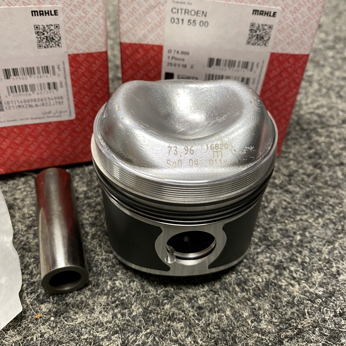 Citroen 2 CV 6 / DYANE 6 / MEHARI 0.6 STD 74mm Mahle Pistons X2 M28/1 M4 A06/635