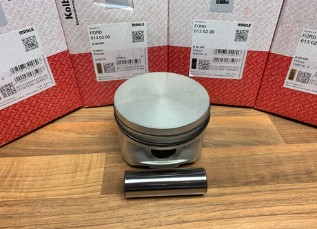 Ford 1.8 Silvertop ZETEC Escort XR3i Fiesta XR2i Mondeo STD bore MAHLE Pistons